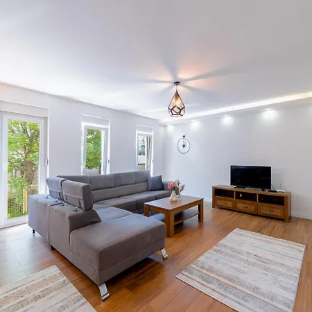 Casper Center Design